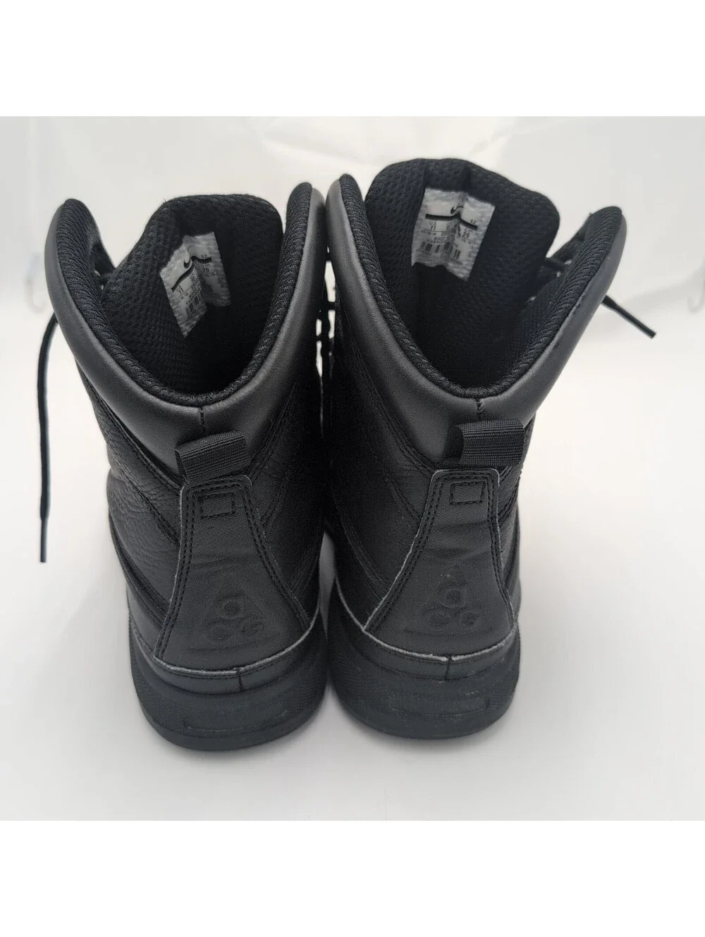Nike ACG Woodside 2 Triple Black Leather Boots Men's US 11 Hiking 525393-090